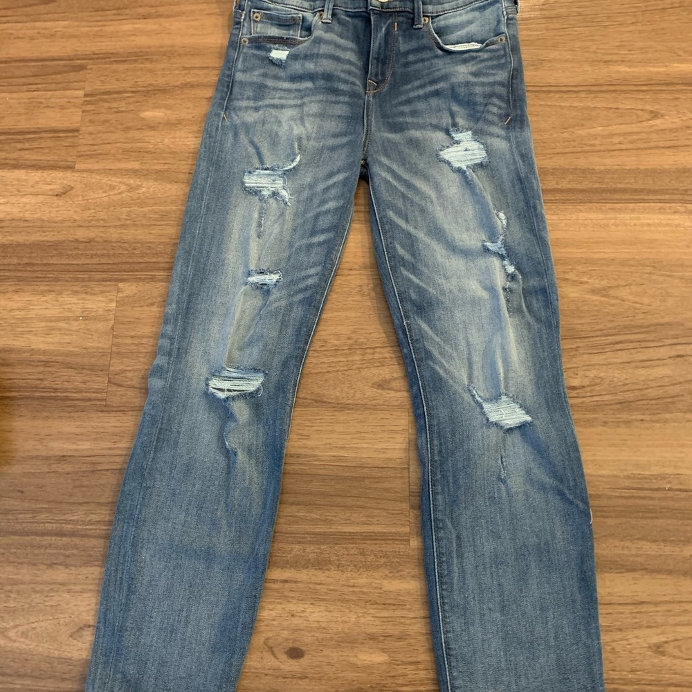 Express Straight Leg, Mid-Rise Jean